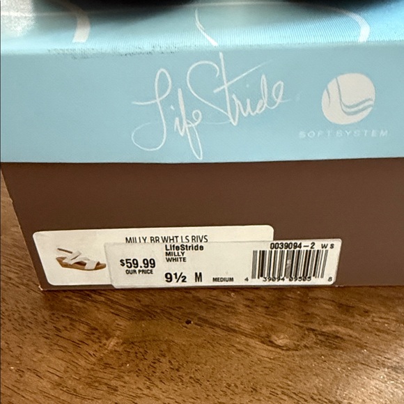 Life Stride White Strappy Sandals - Picture 2 of 6